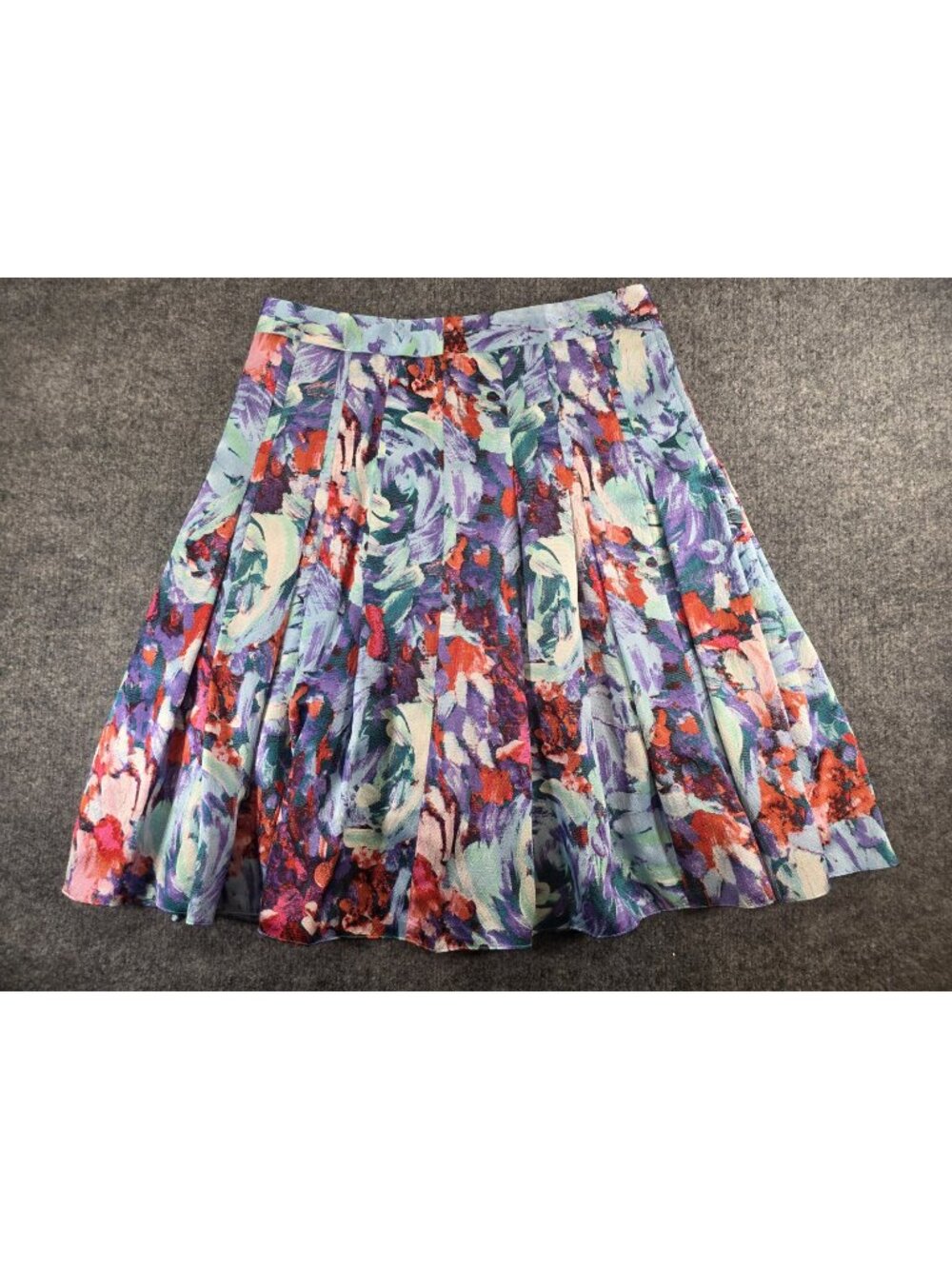 Magaschoni Collection Floral Back Zip Loose Pleated Skirt 100% Silk Sz 8